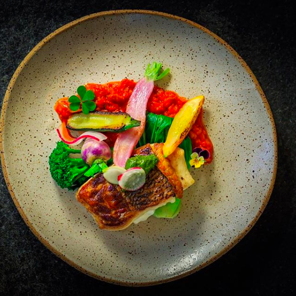 StGeorgesR's tweet photo. A juicy, perfectly cooked fillet of fish with crisp skin that crackles when cut is a thing of beauty 🐟 #StGeorgesRestaurant #OurSpaceYourPlace https://t.co/rlZHecoNnP