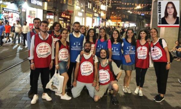 cumhuriyetgzt1's tweet photo. YSK’nin kararı sonrası üniversiteliler de adalet arayışında

https://t.co/Stwrqx5Y6Y https://t.co/pd4cxYBtXP