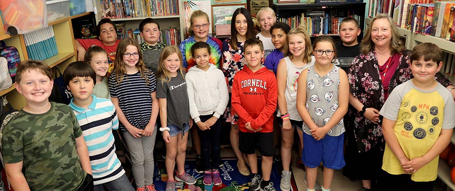 nysut's tweet photo. These Granville 5th graders have a lot to say about what's wrong with @NYSEDNews's computerized tests. https://t.co/kuXNtP25QO #CorrectTheTests https://t.co/dowJUgINqo