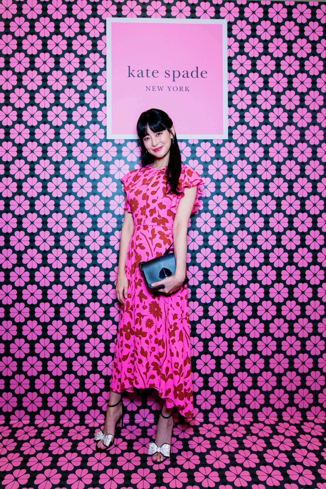 Happy birthday juga buat teteh mantan nya Kim Bum. Semoga dramanya lekas tayang 