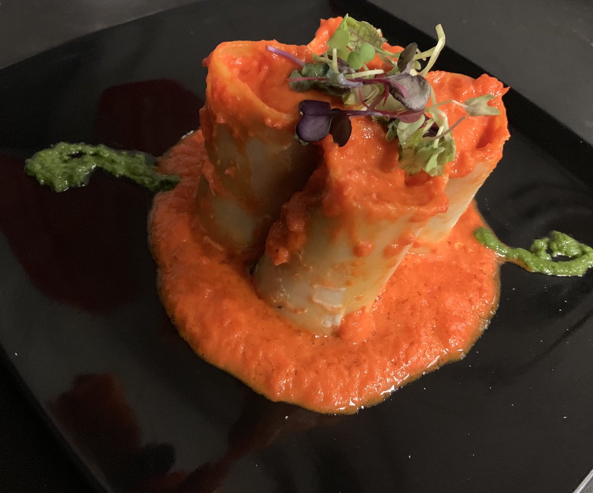 mastboston's tweet photo. Vesuvio, Paccheri ripieni di salsiccia, ricotta e spinaci con ragù di peperoni, Vesuvius Paccheri pasta filled with sausage, spinach and ricotta with bell pepper ragu’ #chef #cheflife #chefnapoletano #gamberorossointernational #boston #bostonfoodies #downtownboston #eater #zagat https://t.co/DtELO3zKCq