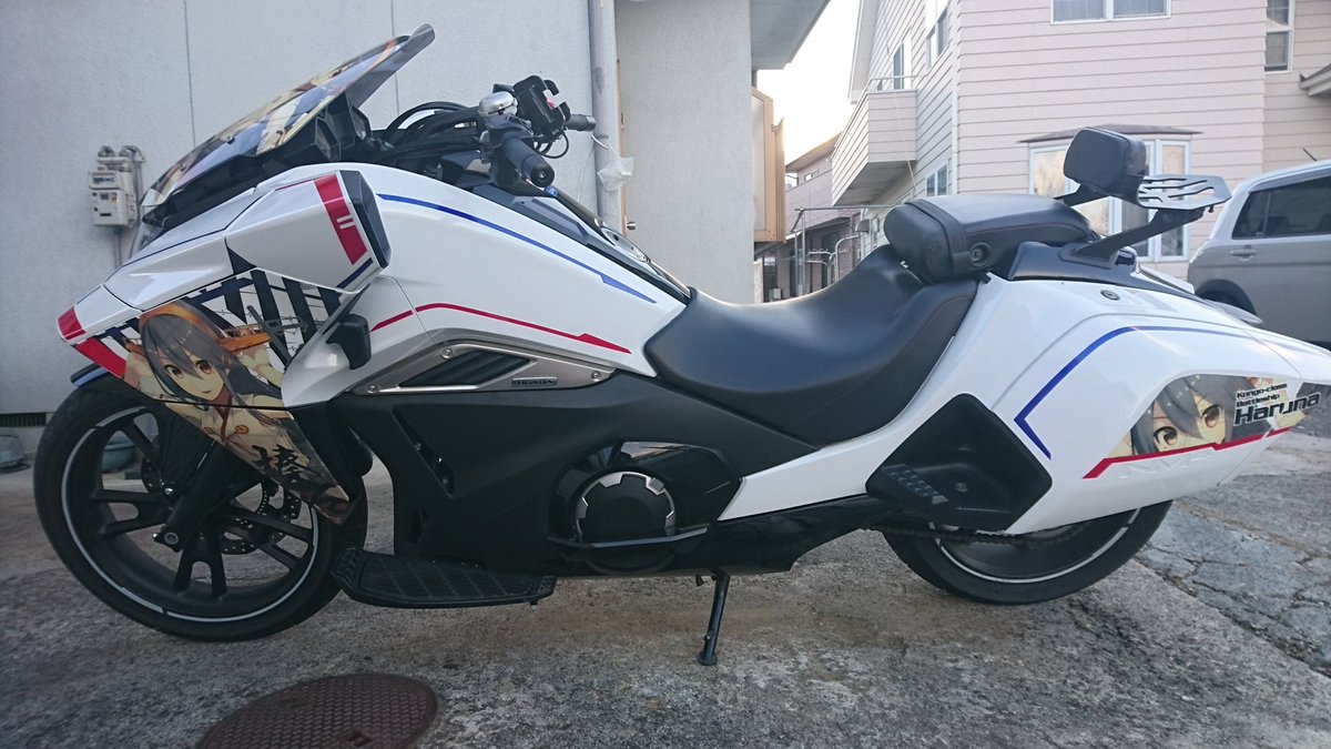 ザワ Nm4 02榛名仕様 どーも このバイクの持ち主です フロントは こんな感じになってますよ