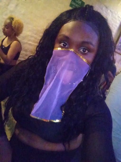 Sexy bday party for my wifey https://t.co/eTUr46oKqI