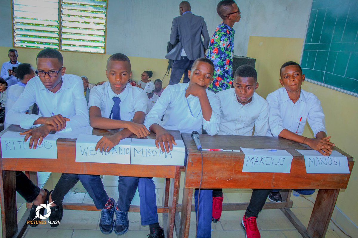 Intello quiz tweet media