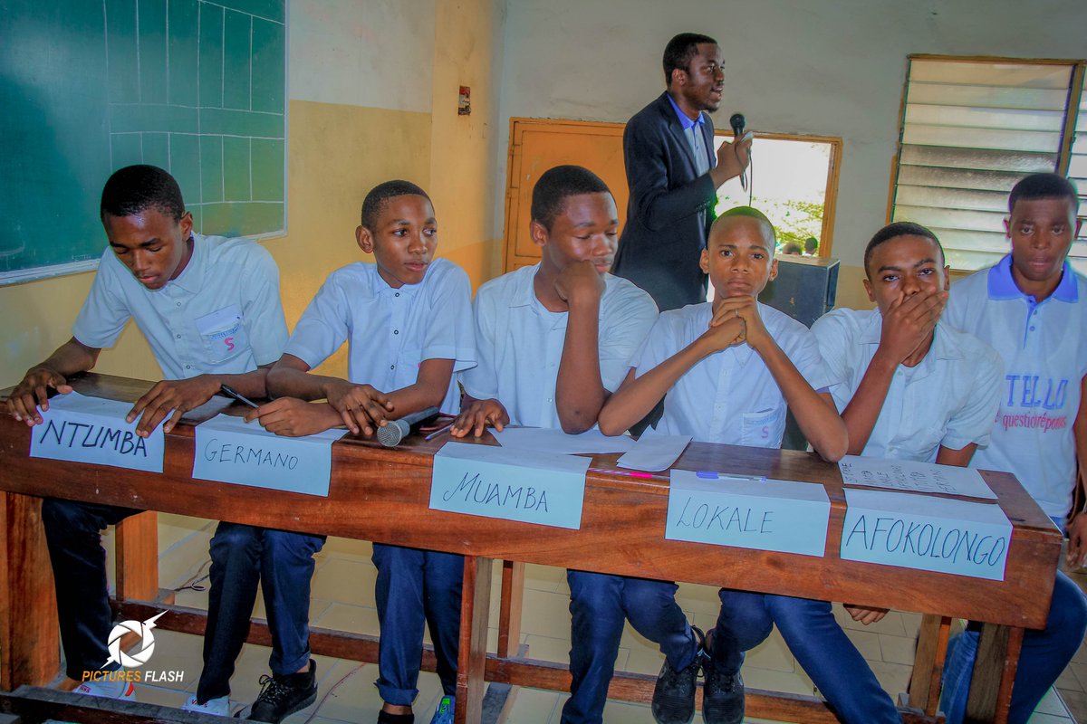 Intello quiz tweet media