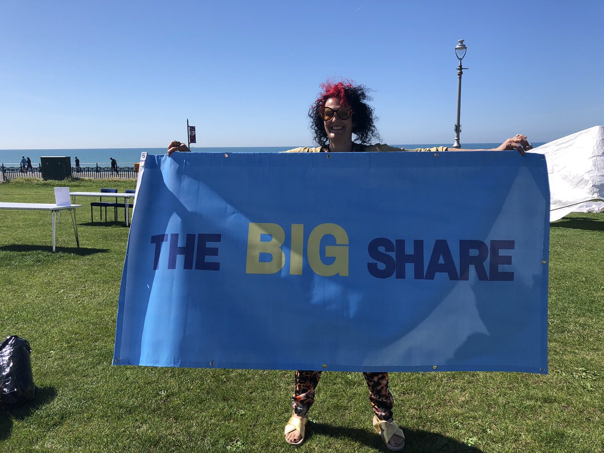 It’s definitely BIG! Join us on Hove Lawns at 4.30  today #TheBigShare! Bring a picnic drinks, dogs welcome plus toiletries to donate for @brightonvoices there’ll be music, maker space, kindness mob and more! It’s #zerowaste Bit.ly/BIGSHARE #GlobalSharingWeek