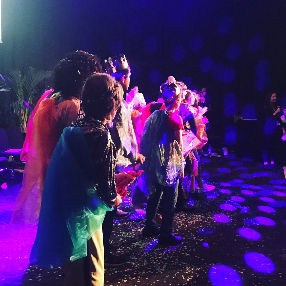 betterussell's tweet photo. So grateful our brilliant #midsummernightsdream team @royalalberthall. Thanks to my lovely acting agent Mary @nelsonbrowne for coming and making everyone’s day. An incredible adventure #theatre #intergenerational #openstages https://t.co/Ipz0yjzpM4