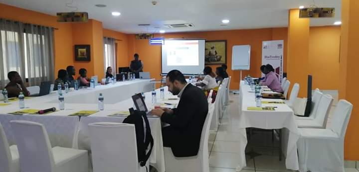 myweeklydigest's tweet image. Last Friday, our Co-Founder @BennahRichmond, was @ the &quot;SheTrades  in the Commonwealth Workshop&quot; funded by the UK Gov.

He spoke about #MktDev &amp;amp; #ValueChainAnalysis to women with Tech-Owned SMEs in Gh. He also spoke about &quot;How to Create a Product/Service to Disrupt a Value Chain&quot;