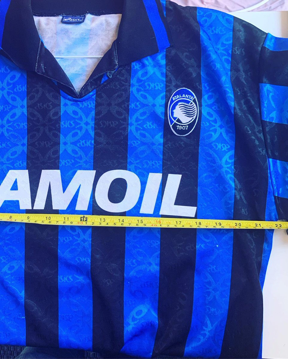 one2elevenkits's tweet photo. Atalanta Bergamasca Calcio Home 1994-95 Large £89.99 rare home shirt as Atalanta played back in serie b after finishing 17th the year before. This season they managed a 4th place finish but would ultimately spend 3 years in serie B. #atalanta #calio #atalantabc #bergamo https://t.co/vTR2ful78z