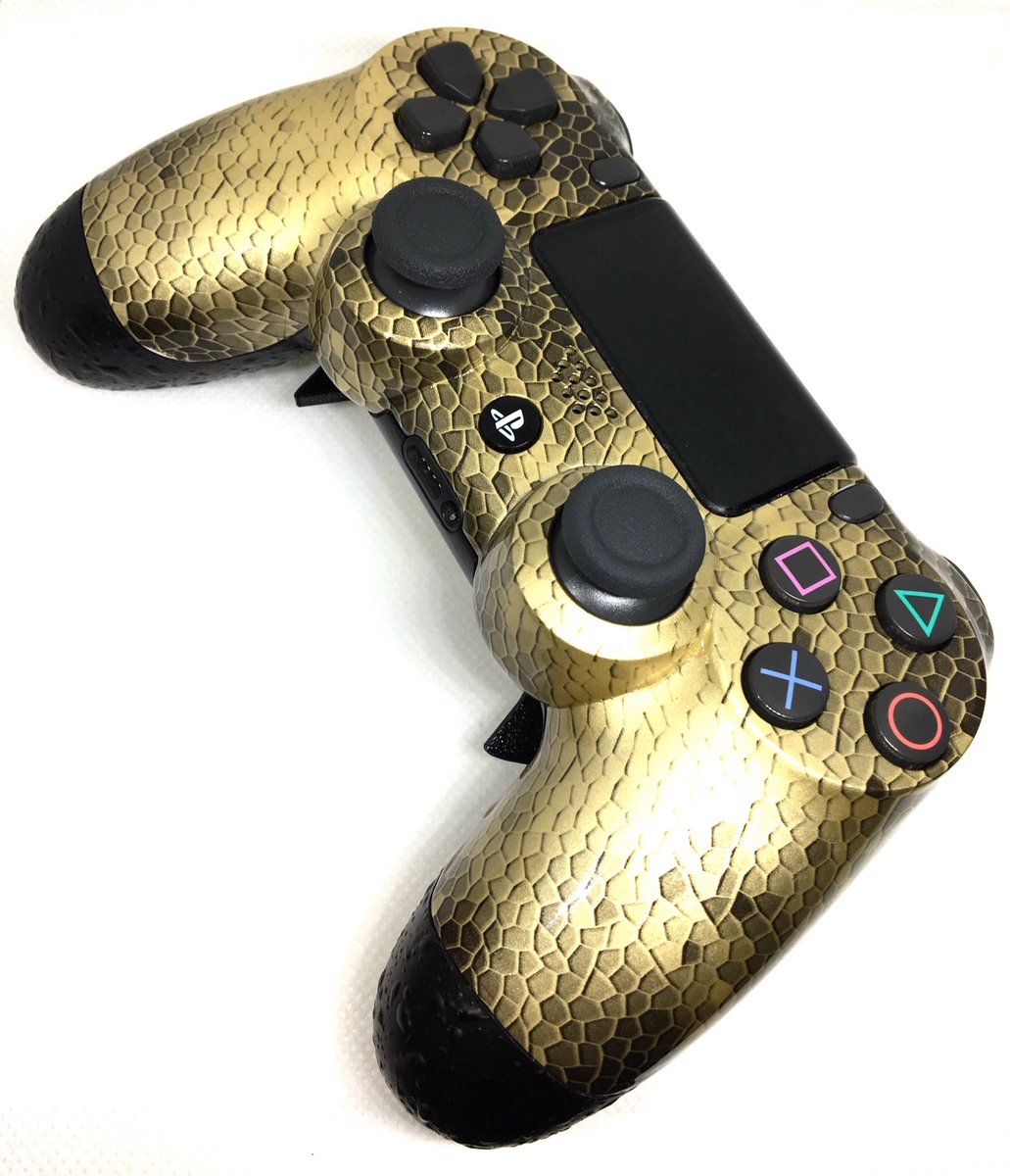 GeekServices's tweet image. Salut à tous!
La config du jour 😍
-Geekcontroller Reptile Gold 
-Grip Esport Noir
-Palettes Wings Gold
-Triggerstop L2/R2
Beau, simple et efficace!!👌🏻
#Geekcontroller #Ps4 #Wings #Palettes #Reptile #Grip 
geek-services.fr
