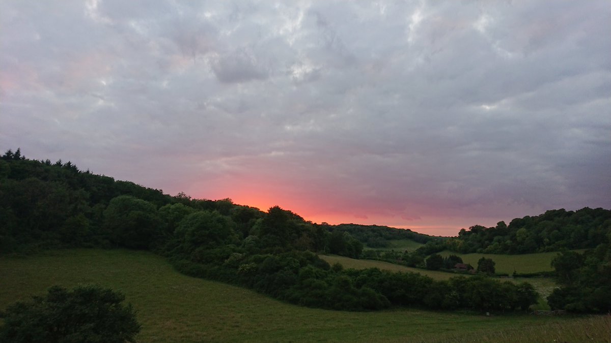 JasonMorell's tweet image. Solstice sunset on the Kent Weald with @markcrick viewed through the eyes of #SamuelPalmer thanks to victoriathrelfall.co.uk/walks/