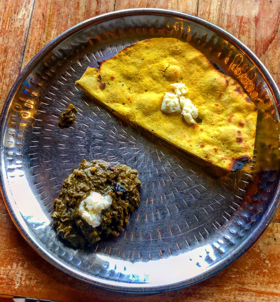 RipuHanda's tweet photo. Sarso Ka Saag aur Makki ki roti made my Saturday even more special 😍what r ur Saturday plans 🧐🧐#travelgram #traveling #sarso #makkidiroti #saagmakkidiroti #chef #saturday #cheflife #travelling #ripudamanhanda #rdh #masterchefdiaries #masterchefwinner #mastercheff #masterchef https://t.co/etyeUiLD4H
