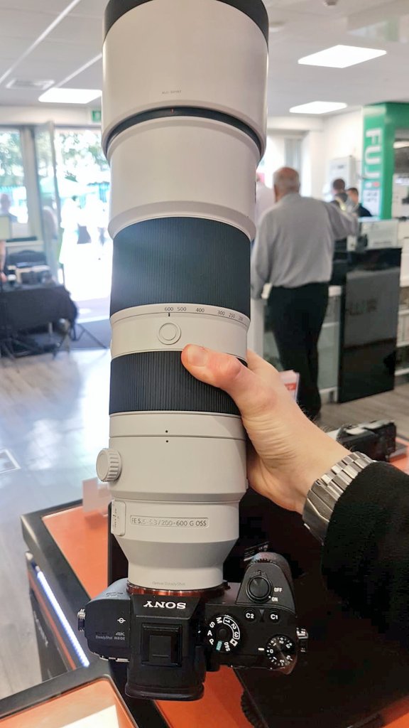 markbaberphoto's tweet photo. Today we @SonyUK are @ParkTweets #ImagingFestival with Finn from our Di Team. As part of #SonyWeek we have the new 200-600mm lens sample on show at the #BurgessHill store. Keith Bernstein also has seminars on the day. https://t.co/2nt5sBjezI https://t.co/1ekeRqyR0w
