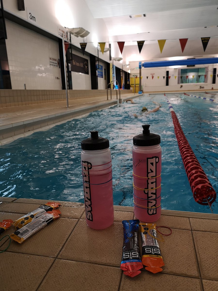 Big morning for the open water crew. 6km straight swim before most people have had their breakfast. #hardwork 💪🏼