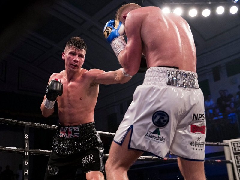 BritishBoxNews's tweet photo. Kieron Conway surprises Ted Cheeseman https://t.co/DeesxtoGwC #CheesemanConway https://t.co/ZV5SrvK6QU