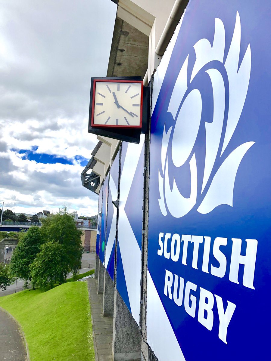 Some banner work underway at the home of Scottish Rugby.
#AsOne <a href="/Scotlandteam/">Scottish Rugby</a>