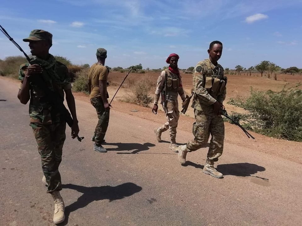 SNAForce's tweet photo. Ciidanka  #Kumaandooska Soomaaliya ee Danab ayaa Baaritaano ka Fuliyay degaanka #CeelSaliin oo 20 km dhanka waqooyi kaga began Magaalada Marko ee G/shabellada Hoose.
#SNAF @TheVillaSomalia  @HassanAKhaire https://t.co/EoJcWCJkoT