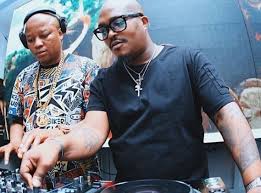 Radio2000_ZA's tweet photo. ON-AIR: #MillennialChallenge

1. Condry Ziqubu - Via Orlando 
2. Monwa &amp; Son - Orlando Hangover
3. Dj Mahoota vs Vetkuk ft Dr.Malinga - Via Orlando

Which one is your favourite? Call us 089 110 2000/Whatsapp 060 584 2250 #BrunchWithReggie @ReggiePhilander #OurMusicYourMemories https://t.co/OBun03M8vm