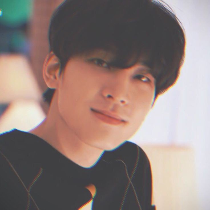 Happy 1st Monthsary, my love. I love you so much. Wag ka na busy :(( miss na  kita eh. :((