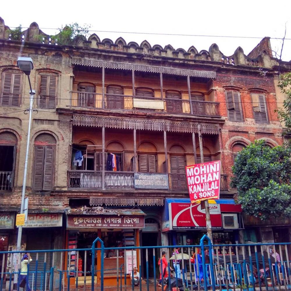 breakfreetrails's tweet photo. A road that became the nerve centre of modern Bengal’s culture and education, College Street and its  surroundings have much more to offer than just colleges. Join us on 30th June for an exciting and historic walking tour. @Sahawalks

https://t.co/5dTJtYv0A0 https://t.co/UsDTcAbSDc
