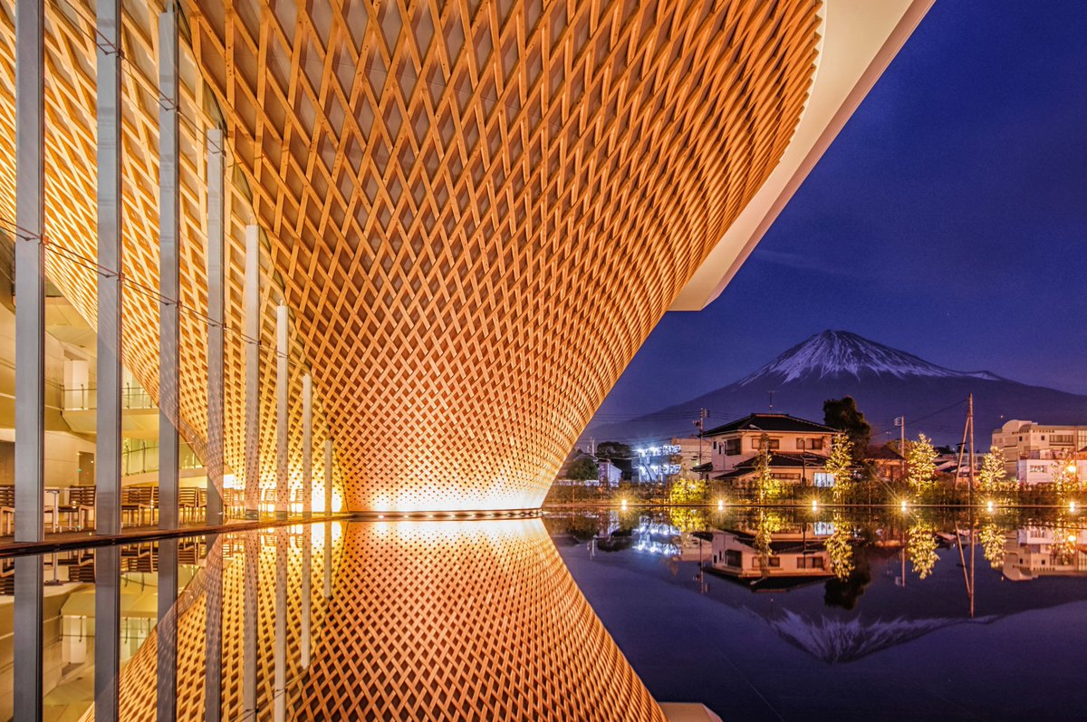 iTHawksOfficial's tweet photo. Mount Fuji Becomes World Heritage Site
22 June 2013, #UNESCO listed #Japan's Mount Fuji as a #WorldHeritage site because of its #cultural value in #japanese society. The #volcano is an iconic image in Japanese #arts and #Literature and is located just outside of #tokyo.
@ClickUpp https://t.co/FajeWd9DVE