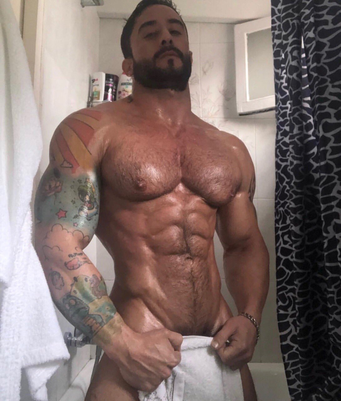 D9pfG9AWsAAzAXZ?format=jpg&name=large