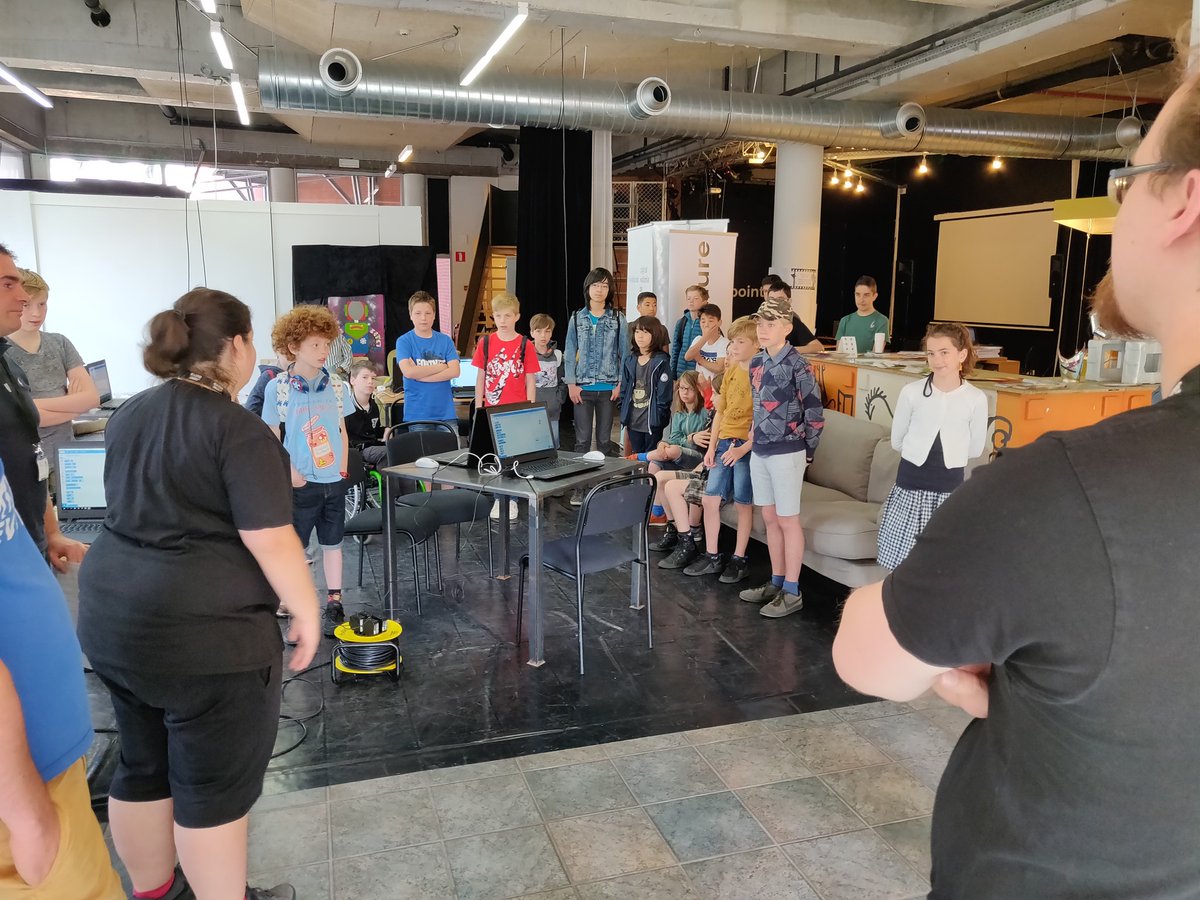 pbalancier's tweet image. Démarrage de la game jam jr @PointCulture_be @KodoWallonie #WallCode @digitalwallonia
