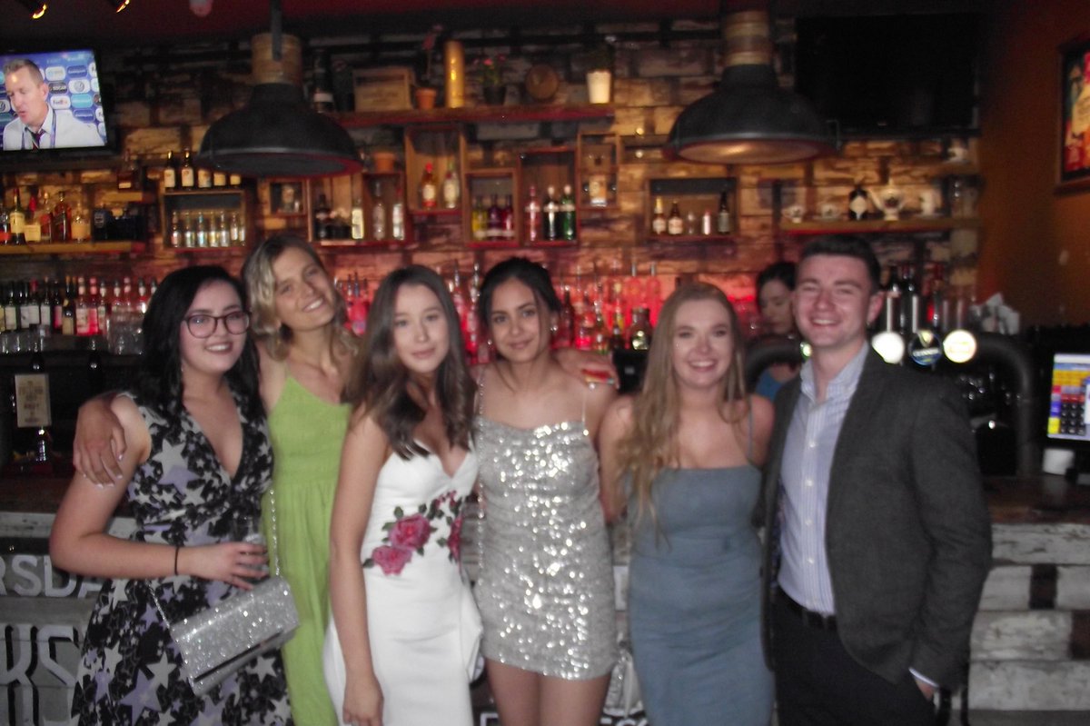 DarrenDandrews's tweet photo. #y13prom https://t.co/ySLO6ClbFL