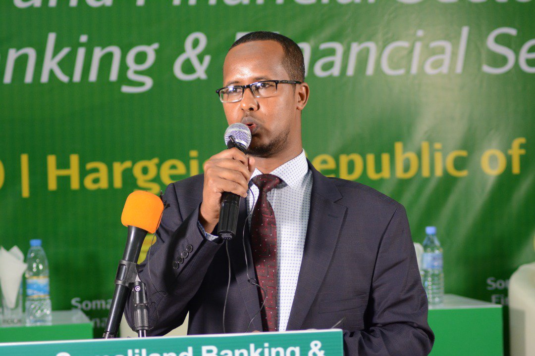 RidwanTukale's tweet image. "Primeir Bank has brought the first financial technological solution to connect our people to the global market" Nouradin #MoFD #CBS
#WaayeelConsulting
#SLBAFC2019 
@Rooble2009 @IfroAbdalle @khalidmcm @Mini_maal @Baxsan23