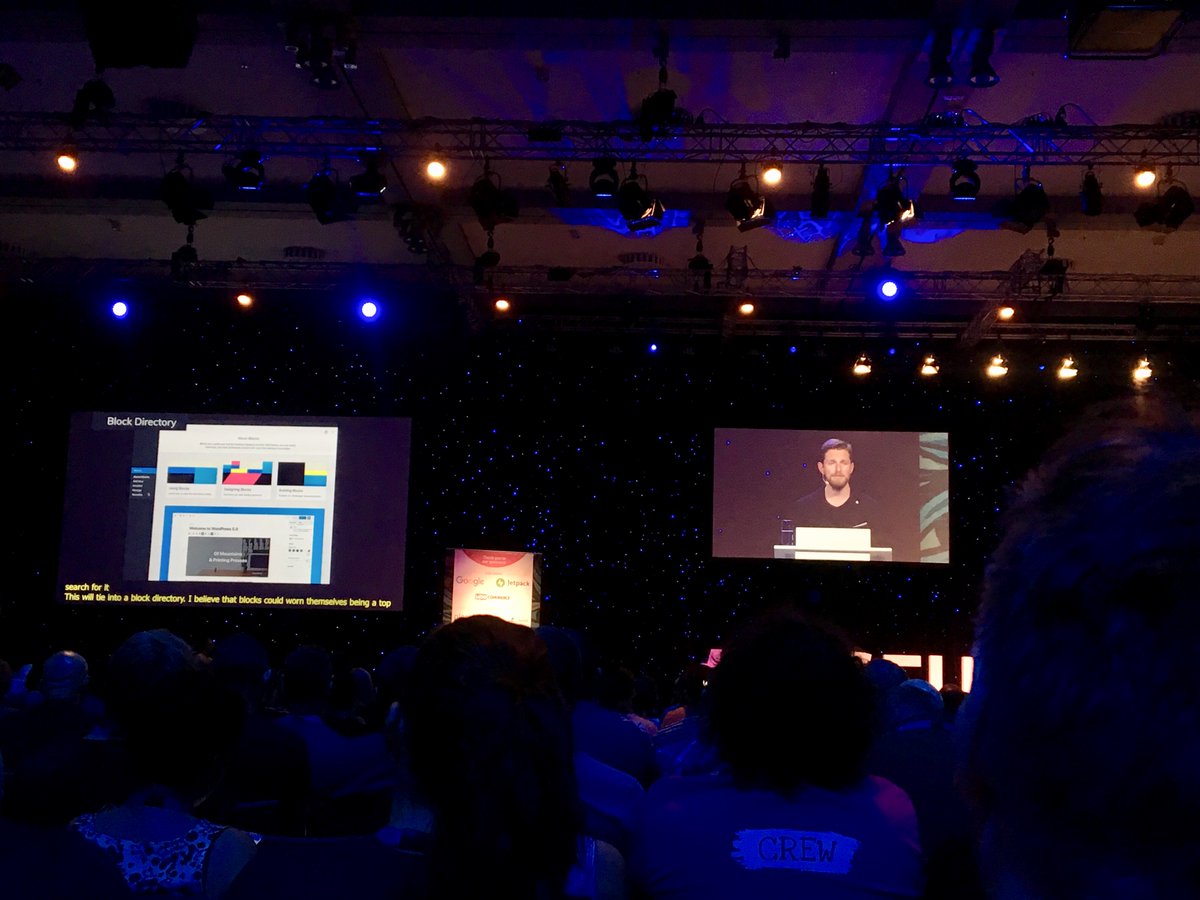 Matt Mullenwegs WordPress summer update in the big session hall.