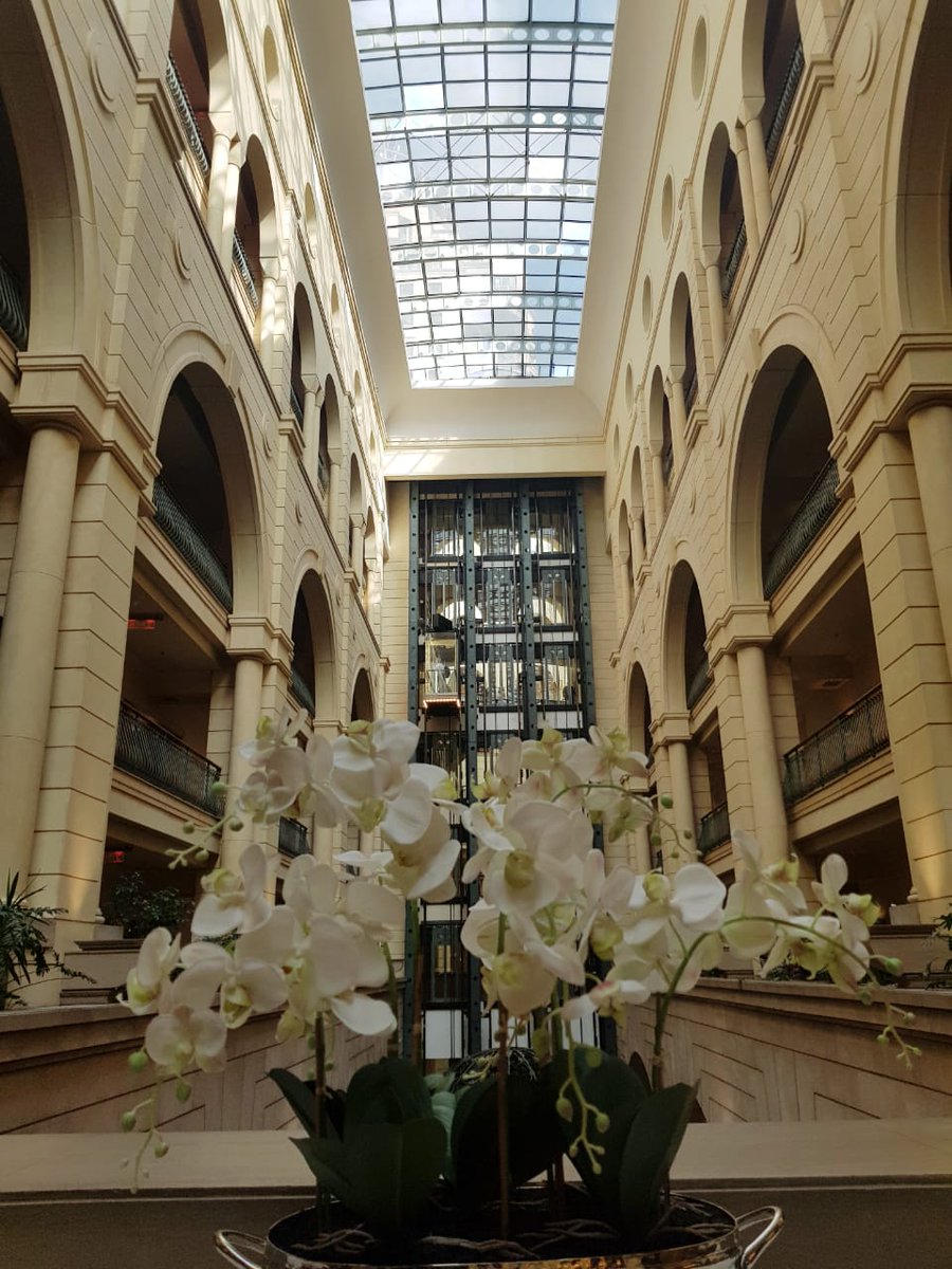 Popping the question? Let us help make it a magical day with a 1-night stay in a Deluxe room, canapés &amp; wine on arrival, a 3-course dinner, full English breakfast, &amp; a 30min hot stone or candle wax back &amp; neck massage from R3,999 per double per night 👉 bit.ly/2TjiE5D