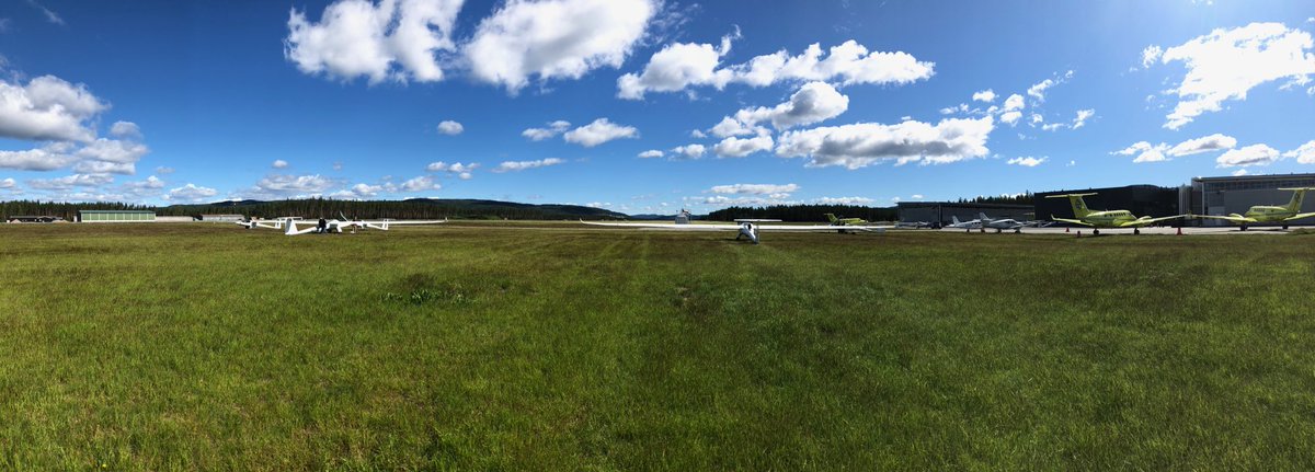 Preparing for another day of #soaring with our #Stemme #S12 #Horizons2019 #avgeek #2AcIn1 #pilotlife