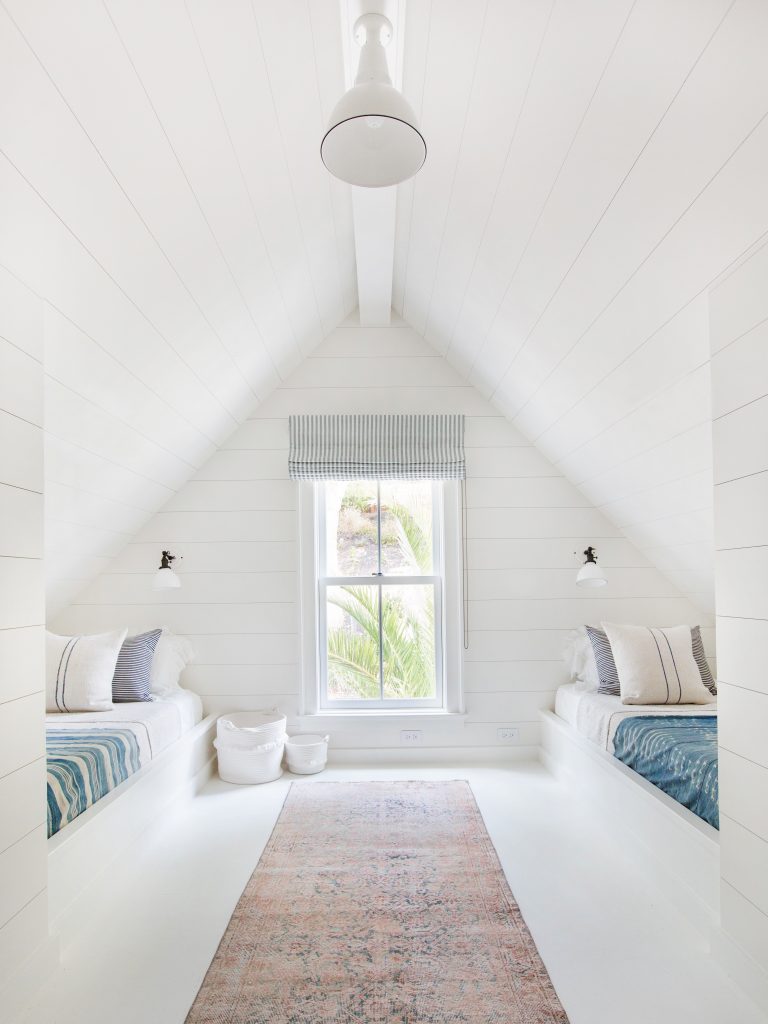 NonagonStyle's tweet photo. 🛏️ Here are our tips for creating a bedroom that siblings 👨👩👧👦 will be happy to share.
🔗 https://t.co/2835YHiiO0
.
#Bedroom #Siblings #Children #Kids #TipsforHome #InteriorDesign #NonagonStyle https://t.co/SG4qmJAkp3