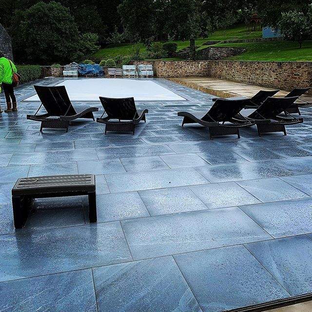 boveyconstruct's tweet image. Our clients looking forward to the #sun returning, for hours of fun in the #newly #refurbished #swimmingpool area. We absolutely love the enlarged tiled area and new retaining stone work. 
#devonbuilders 
#southhams 
#londongetaway 
#poolparty 
#devonlif… bit.ly/2XAqM8d