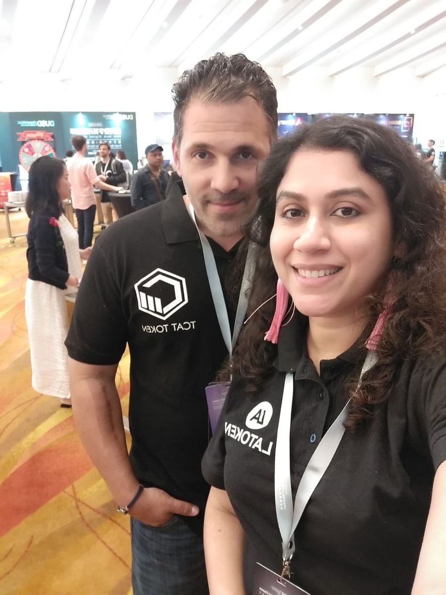 MohantySonny's tweet photo. Talking with @SydneyIfergan about @latokens about strategies. Always good to meet real people and really expecting to be #tstamp aporoved https://t.co/BpVX4Ct0HO