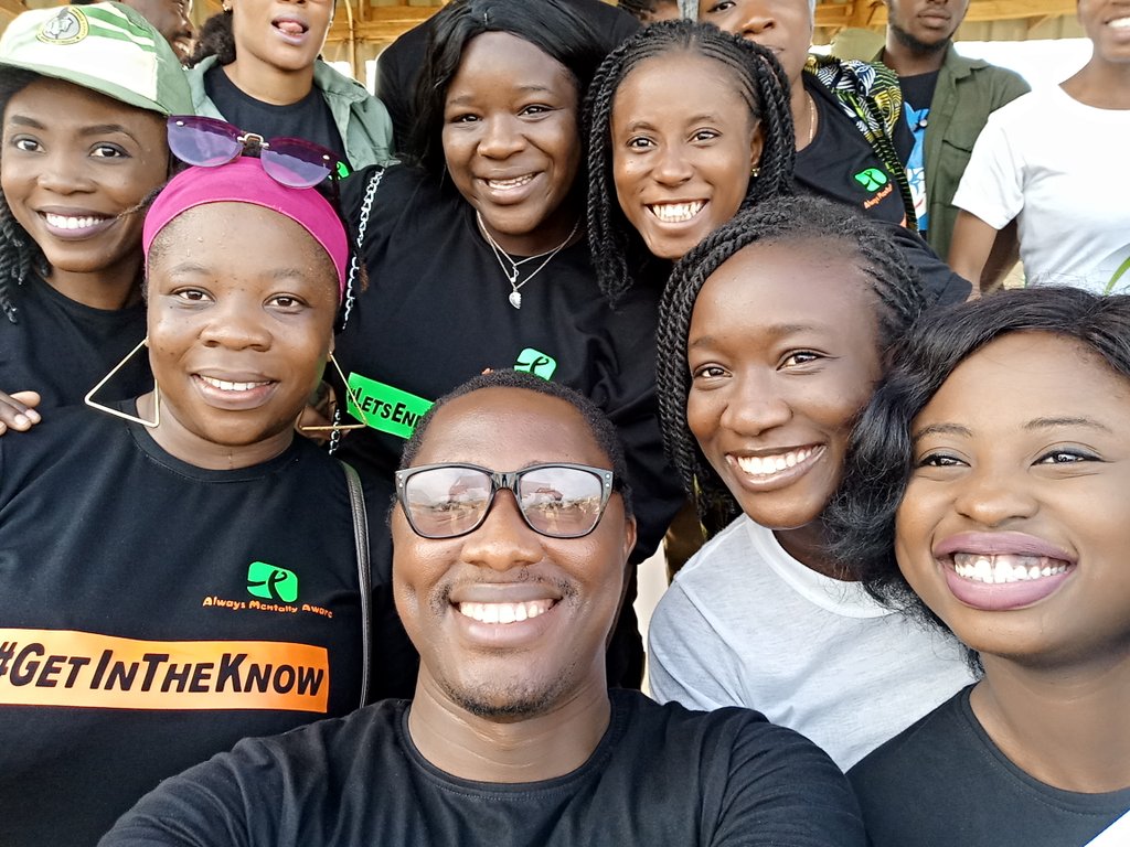 iyanuoluwawa's tweet photo. #Depression
#LetsEndDepression
Always mentally aware getting into the streets of Ogun to get people aware on how to end Depression. https://t.co/TBFNe7wPc2