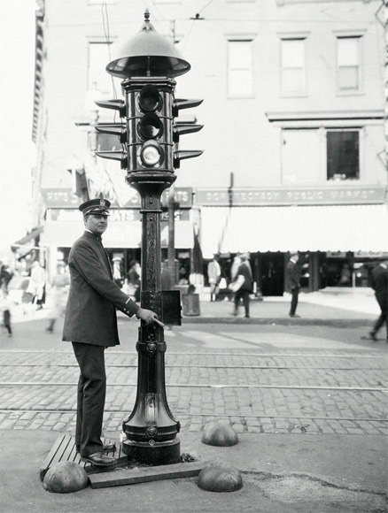 AutoGuru_India's tweet photo. The world's first traffic light was installed in London in 1868. It was a gas powered device designed to manually control the flow of traffic.
#Traffic #signal #gas #light #green #yellow #red #go #stop #rules #safety #SafetyFirst #drive #road #DriveSafe #AutoGuru #GaadiGyan https://t.co/mKPY1XTBSm