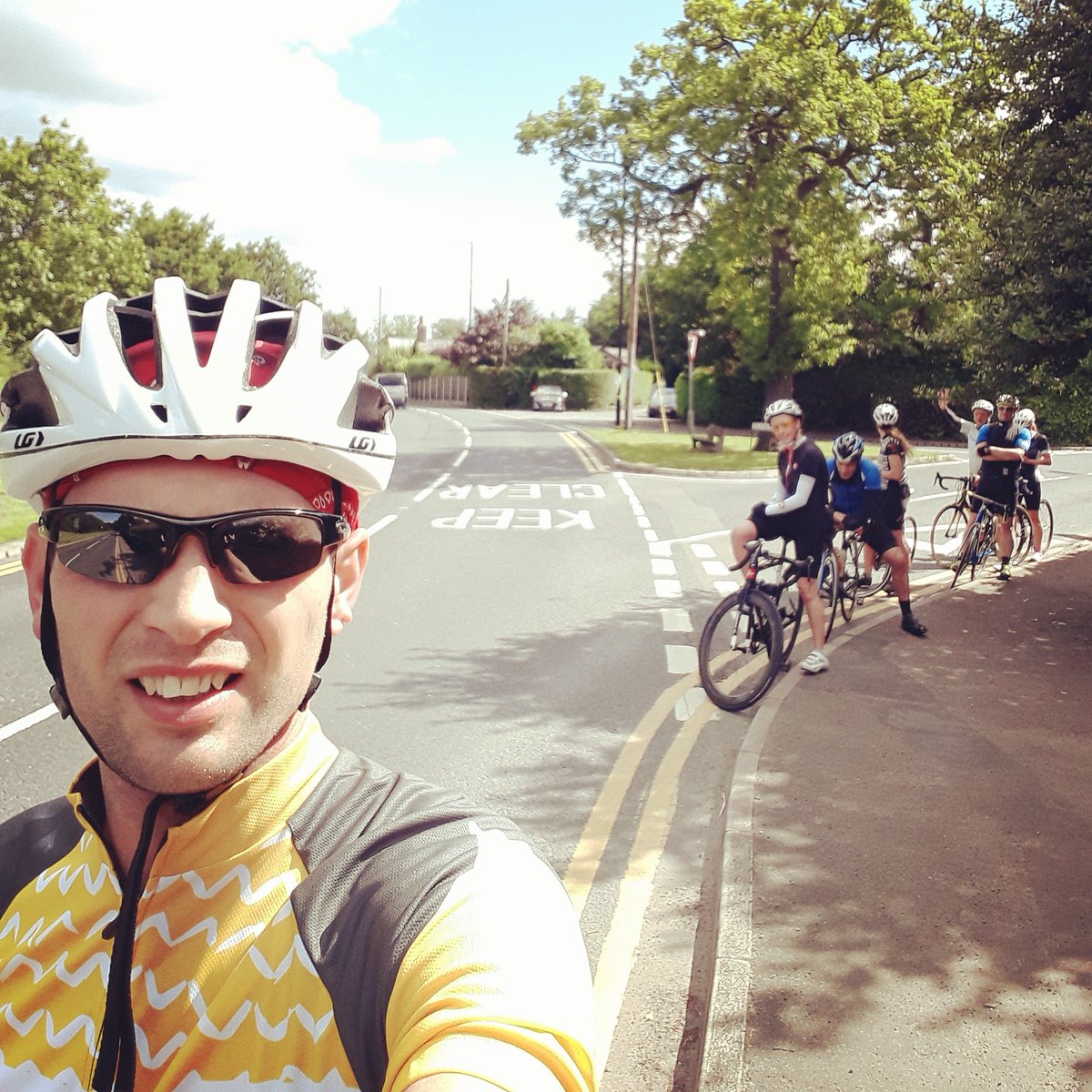 Out with the guys from @StockportTri. Thank you for letting me join the group bikeride. #training #cycling #lejog #ultralejog #bikeride #7daysofcycling #friday #triathlon #youngminds #TeamYM #fightingfor #togethertrust #giveitback #timetocare #together #trust #stockporttriathlon