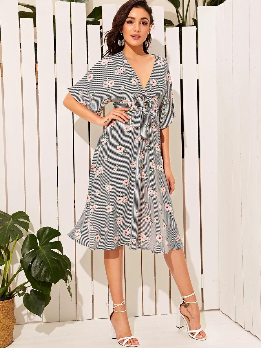 fashn_me's tweet photo. Fashion is all about Happiness!
.
If it Feels Good, It looks good. 
.
Check out the Latest Dress Collection Present Online
.
At a single Platform 👑👑!!!!!!
.
https://t.co/wmxuYjkaGD
.
#Fashion #intellocart #jabong #cilory #shein #cbazaar #dress https://t.co/4M6VFShbXL