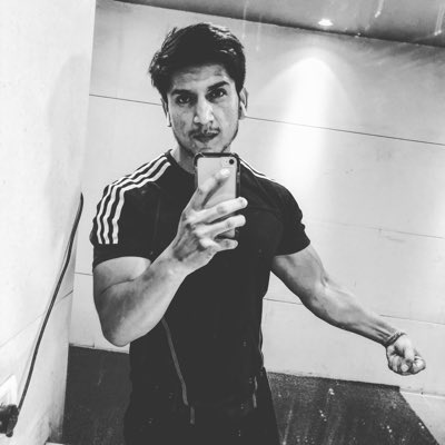rakhwari's tweet photo. #NewProfilePic https://t.co/rvvKEmB4tl