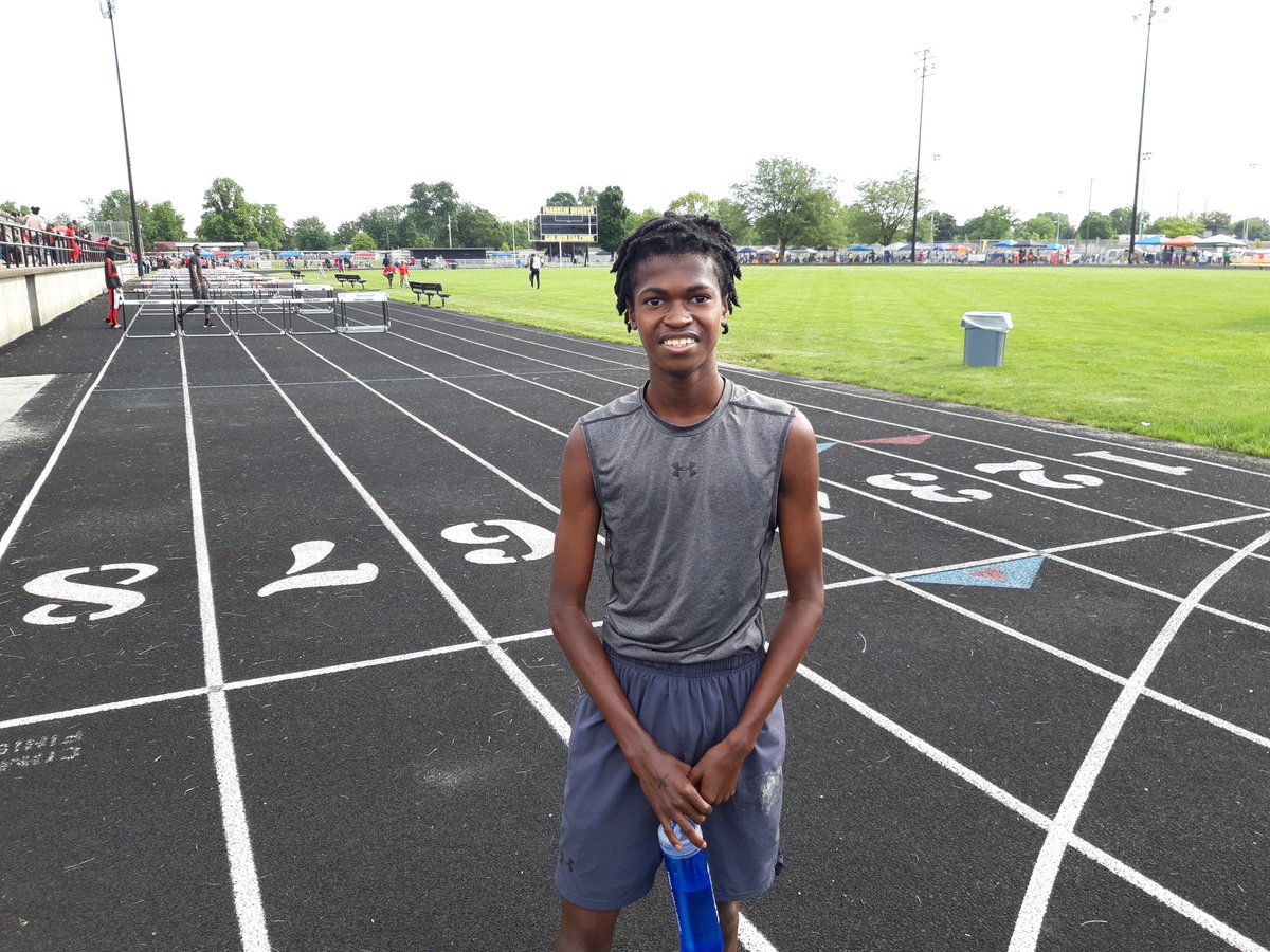OHMileSplit's tweet photo. Jailen Willis wins the first track event of the day at the #AAUDistrictColumbus meet with a 9:59 clocking in the 3000. The last time we saw Willis was at the D1 State Championship, where he was a member of Pick Central's winning 4x800 team @pick_central https://t.co/DQtaaxlNVL