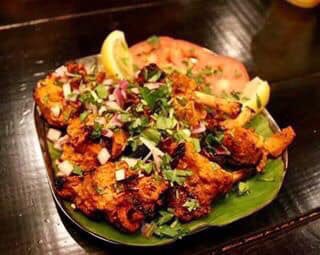 HoustonKumar's tweet photo. Are you ready for the #weekend? 🤩 Stop by for some #delicious #food served on a banana leaf this weekend. 🤤 Enjoy a traditional South Indian #dining experience  only at #kumarshouston! 👩‍🍳

* We serve Zabiha #Halal meat.
* We serve unlimited meals on Saturday and Sunday. https://t.co/Z3ZROO3Gwh