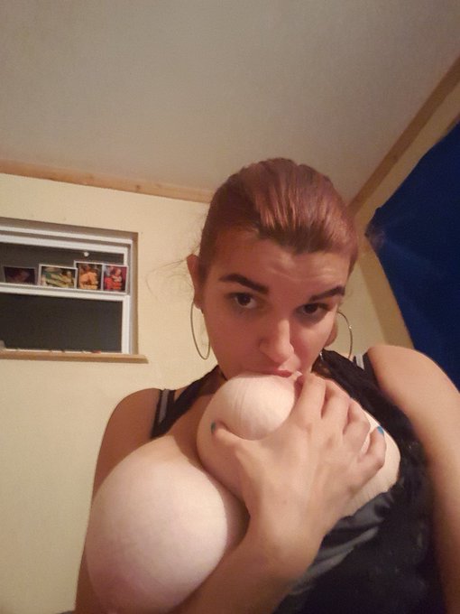 So far it's been a great morning 💓 #LoveYourself https://t.co/F994LH1dIT<a href="/tag/loveyourself"class="tags">#LoveYourself</a>