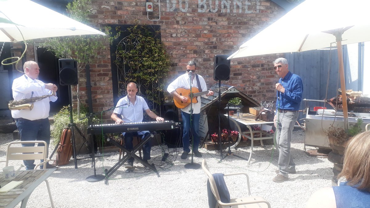 The terrace! #sunshine #Jazz #hogroast <a href="/Churchinnmobb/">Church Inn Mobberley</a> Pop down