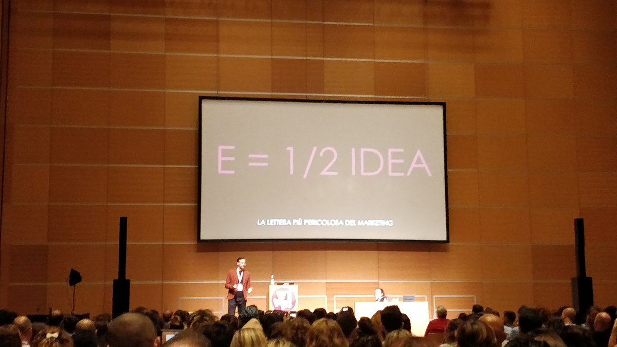 Mettendo più "e" al discorso, aggiungendo tanti obiettivi o lasciando troppo spazio al compromesso si mortifica la forza creativa. 
<a href="/Pic_Nico/">Niccolo Rigo</a>

#wmf19