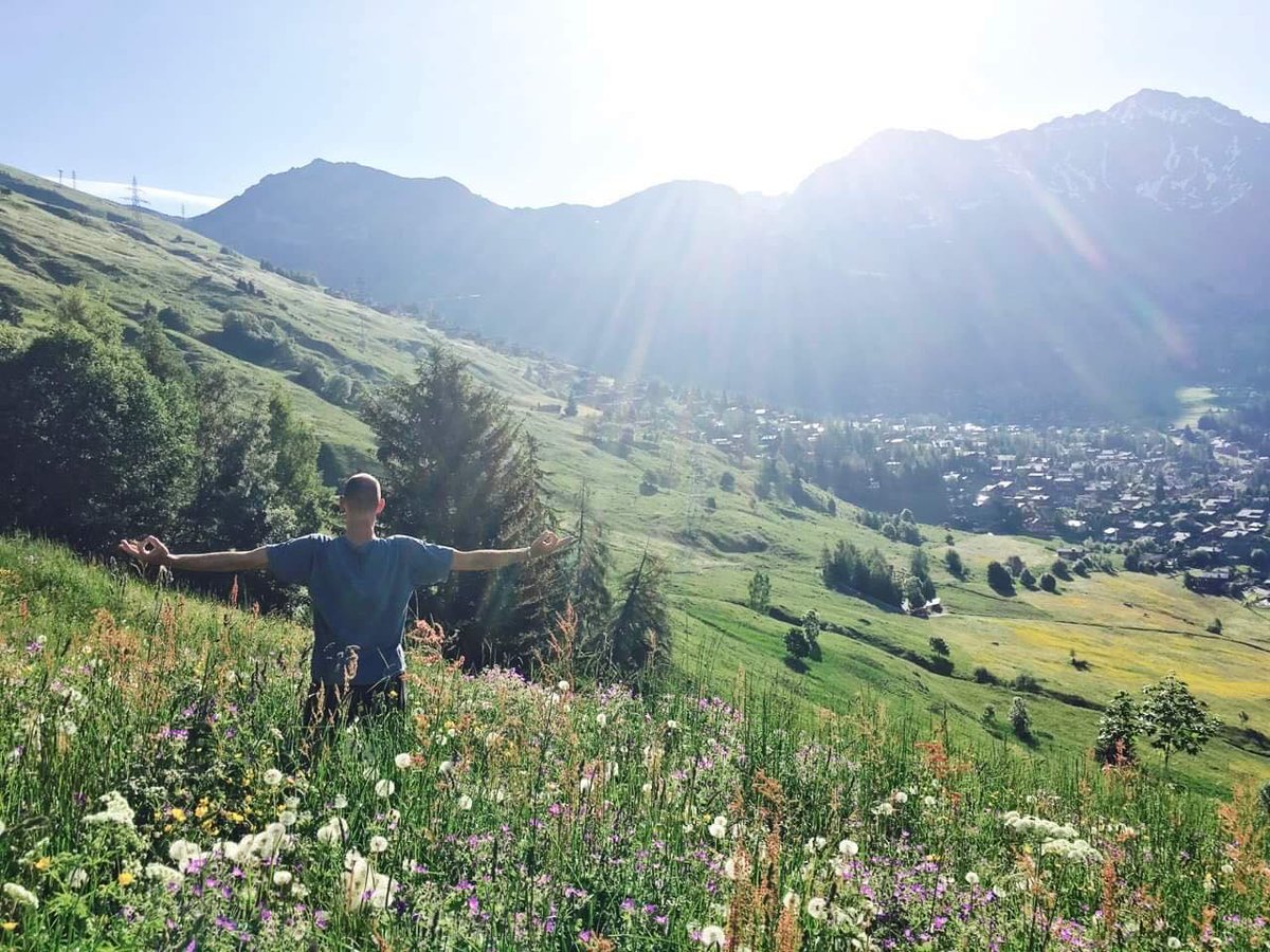 alps_property's tweet photo. If you're looking for some motivation this Monday, join a weekend of yoga and self-discovery in the middle of the heart of the Swiss alps in beautiful #Verbier, Aug 30 - Sep 1st. 🌍

🎟️Tickets: https://t.co/GGl8Y20PHg 

📷: inspireyogafestival

#MotivationMonday #YogaRetreat https://t.co/BhvXdJlOf5