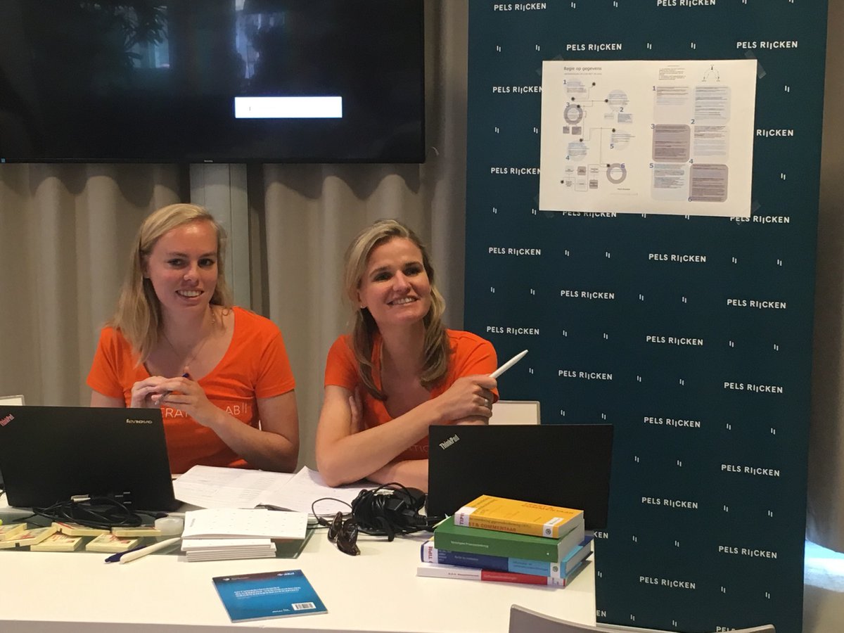 DouweLeguit's tweet photo. Pels acceleration lab in actie tijdens hackathon ⁦@regieopgegevens⁩ voor de juridische check https://t.co/YSnLhvpLWc