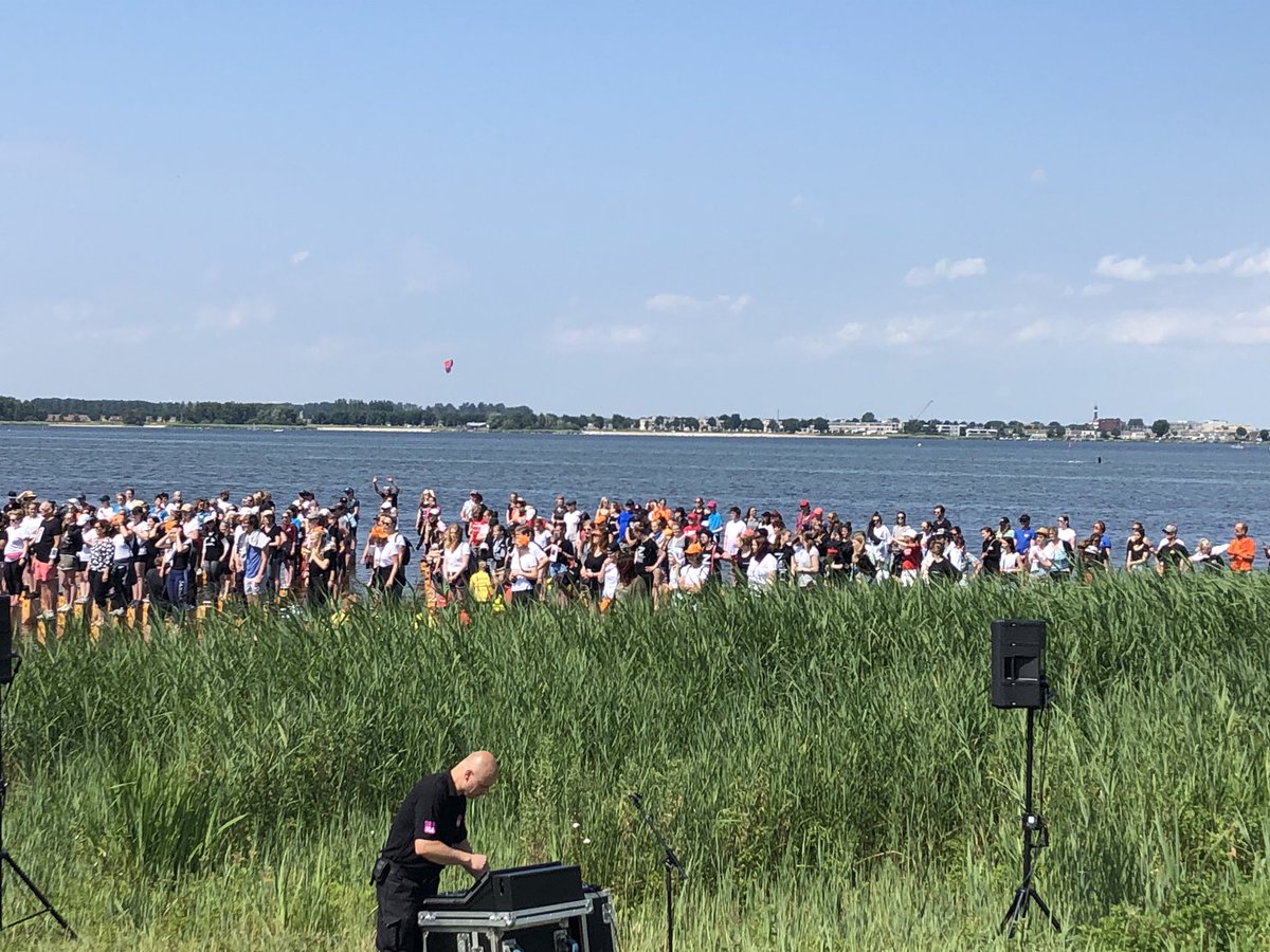 #lastmanstanding Daar staan ze weer! Let the challenge commence! Waar voor je geld 😁😇