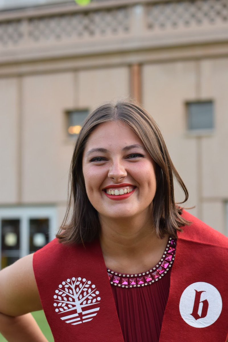 mariapasfu's tweet image. OFICIALMENT MESTRA!👩🏻‍🏫👩🏻‍🎓 #OrgullBlanquerna #GraduacioBlanquerna2019