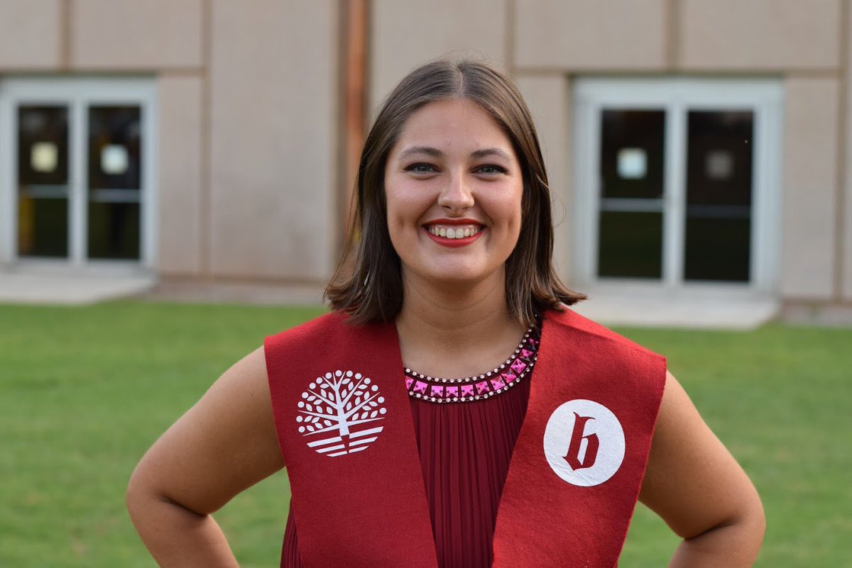 mariapasfu's tweet image. OFICIALMENT MESTRA!👩🏻‍🏫👩🏻‍🎓 #OrgullBlanquerna #GraduacioBlanquerna2019